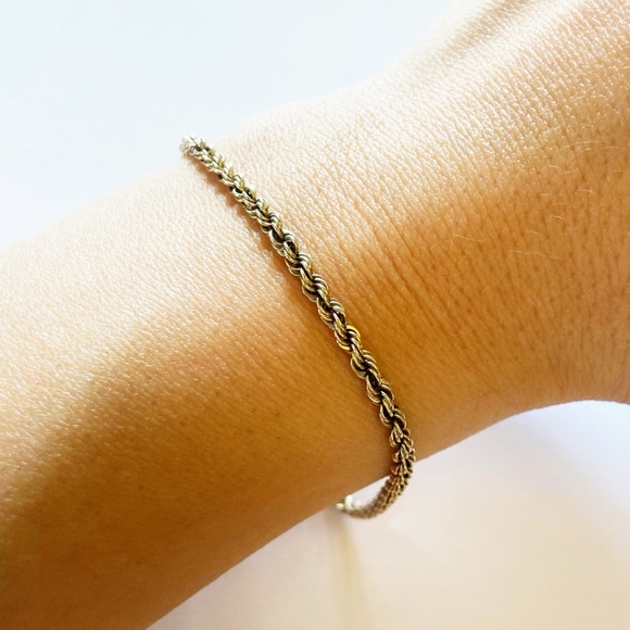 14k yellow gold Italian rope chain bracelet 8” 5.1 grams - Picture 6 of 7